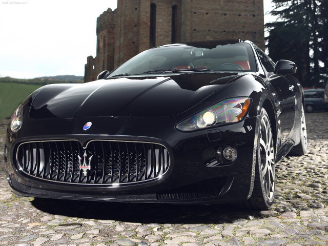 Maserati GranTurismo S фото