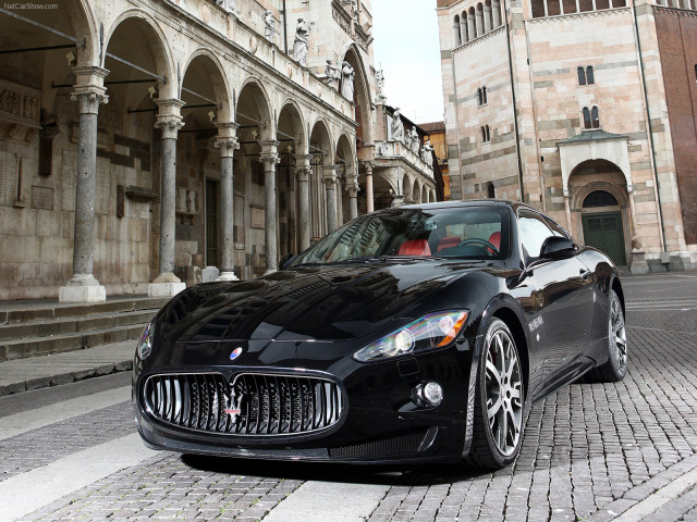 Maserati GranTurismo S фото