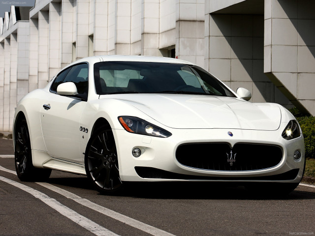 Maserati GranTurismo S фото