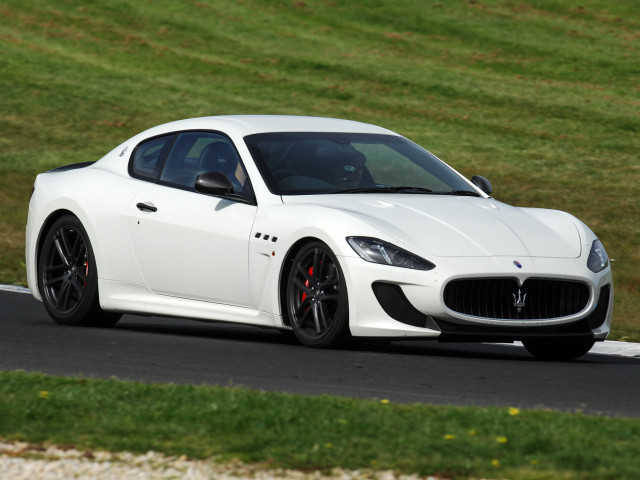 Maserati GranTurismo фото