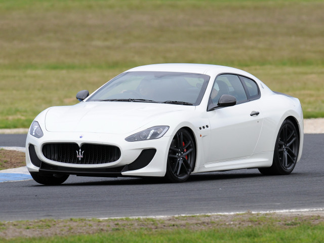 Maserati GranTurismo фото