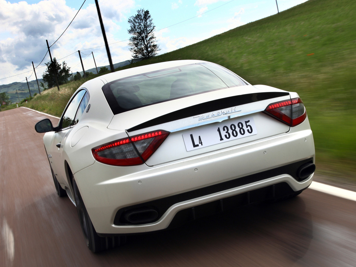 Maserati GranTurismo фото 103594