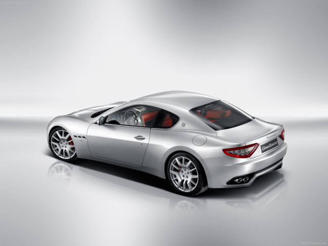 Maserati GranTurismo фото