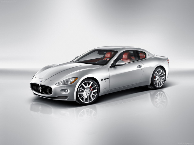 Maserati GranTurismo фото