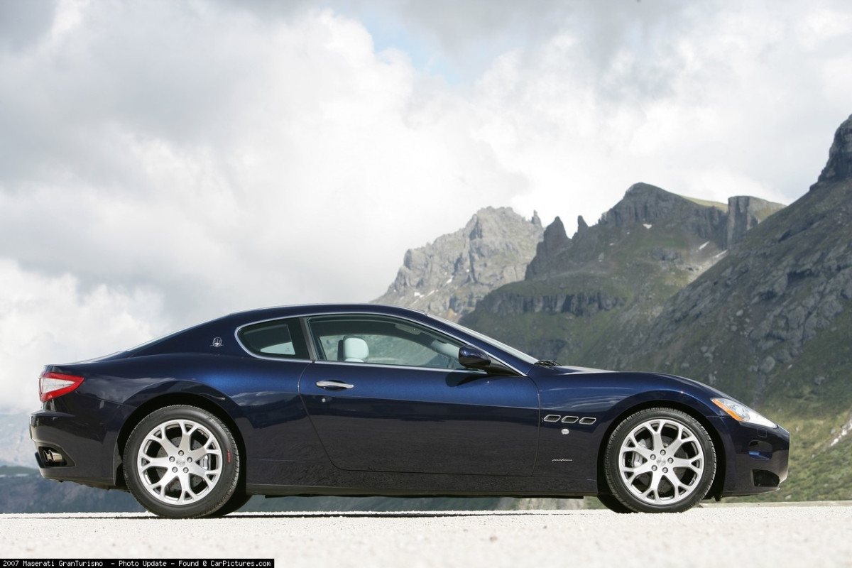 Maserati GranTurismo фото 46102