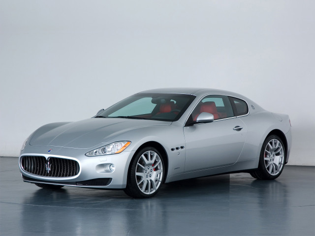 Maserati GranTurismo фото