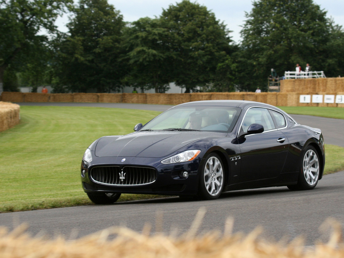 Maserati GranTurismo фото 46597