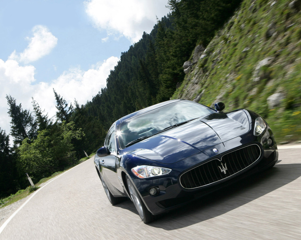 Maserati GranTurismo фото 46600