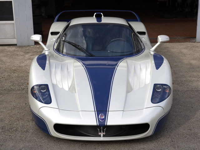 Maserati MC12 фото