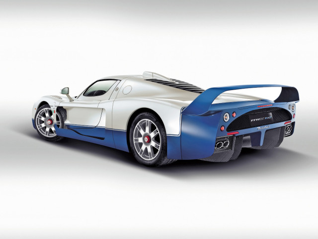 Maserati MC12 фото