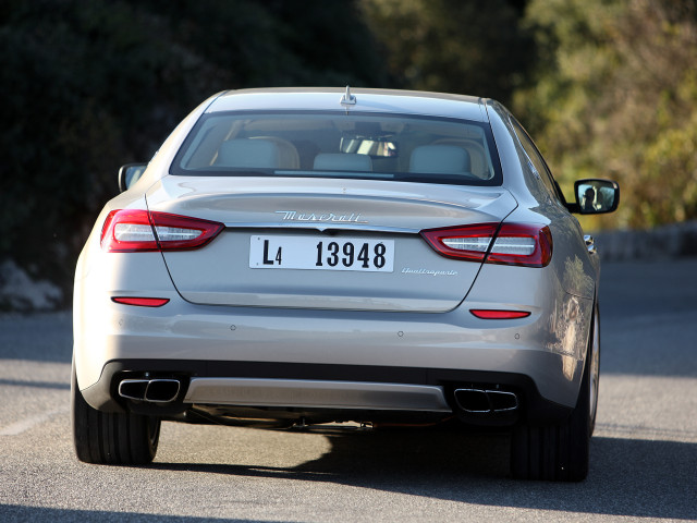 Maserati Quattroporte фото