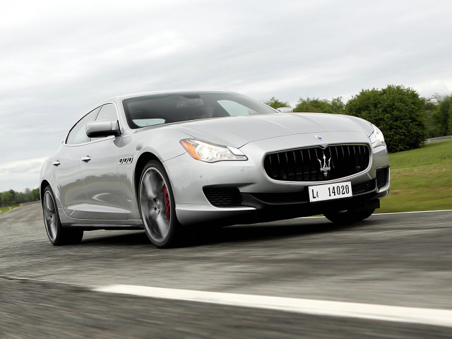 Maserati Quattroporte фото