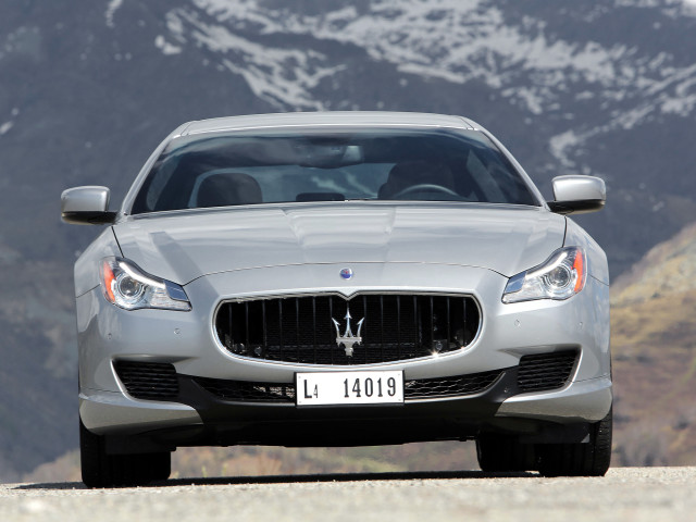 Maserati Quattroporte фото