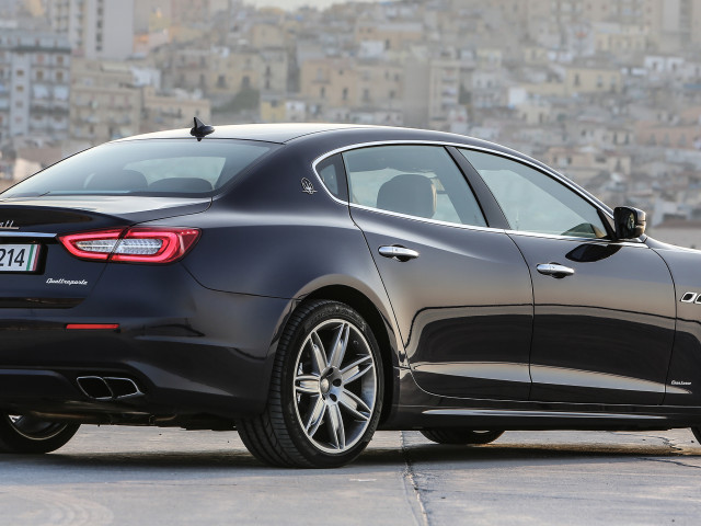 Maserati Quattroporte фото