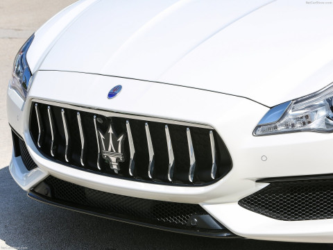 Maserati Quattroporte фото