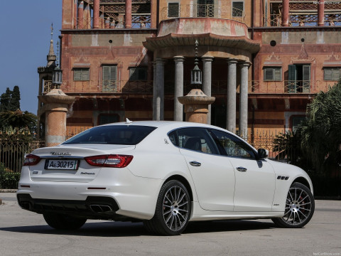 Maserati Quattroporte фото