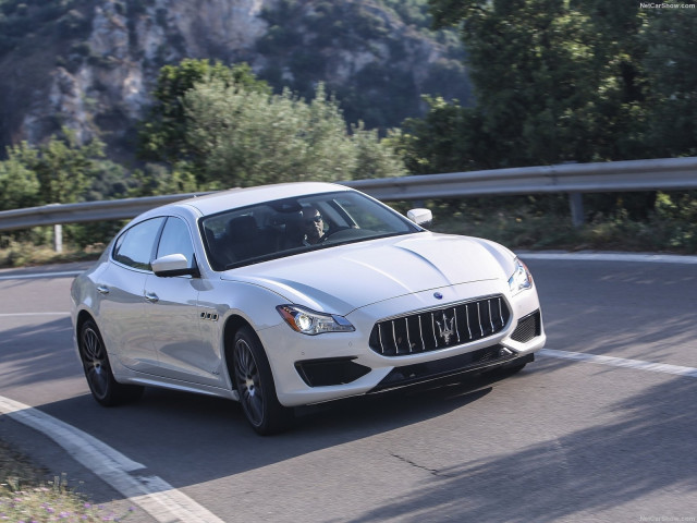 Maserati Quattroporte фото