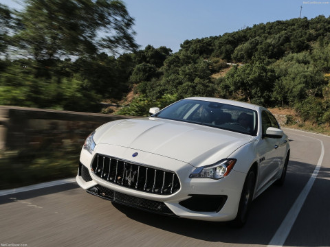 Maserati Quattroporte фото