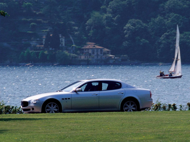 Maserati Quattroporte фото