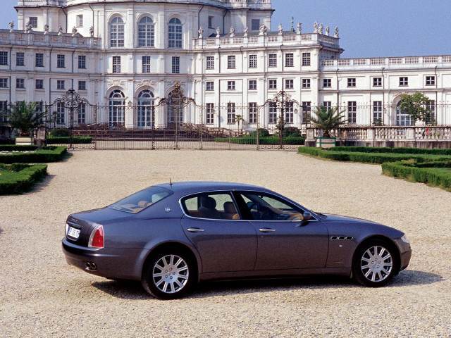 Maserati Quattroporte фото