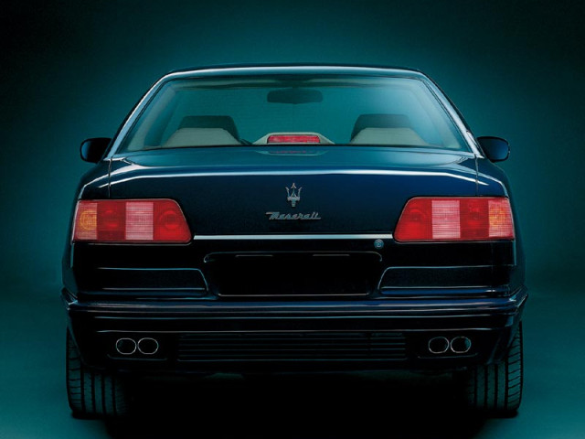 Maserati Quattroporte фото