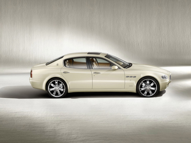 Maserati Quattroporte фото