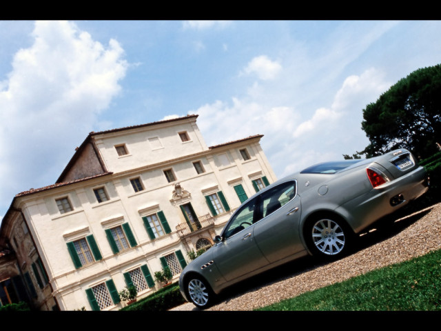 Maserati Quattroporte фото