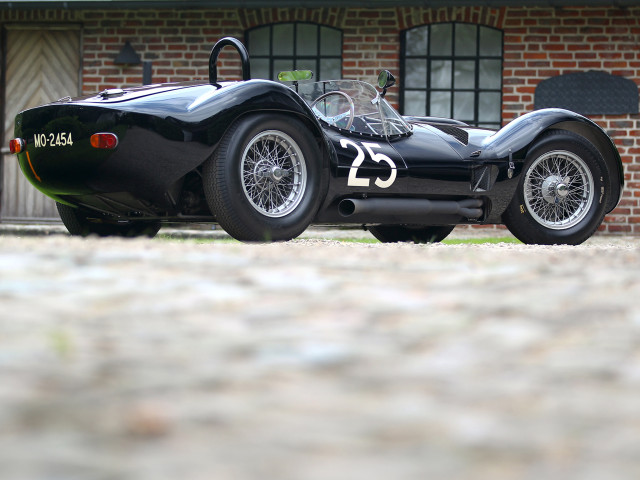 Maserati Tipo 61 Birdcage  фото