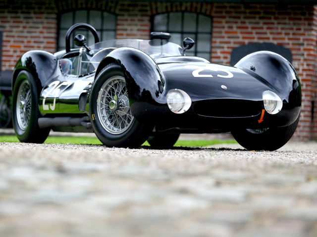 Maserati Tipo 61 Birdcage  фото