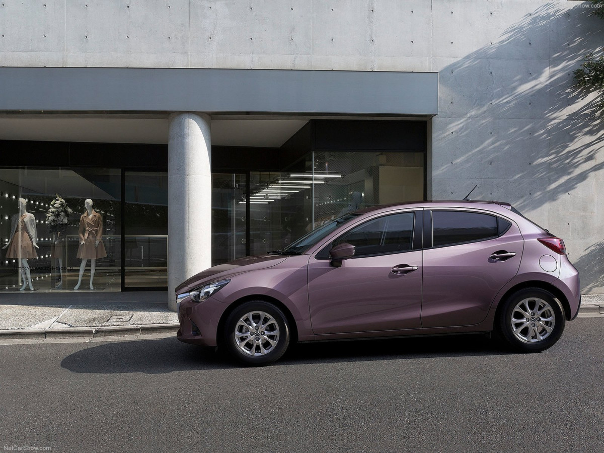 Mazda 2 фото 130280