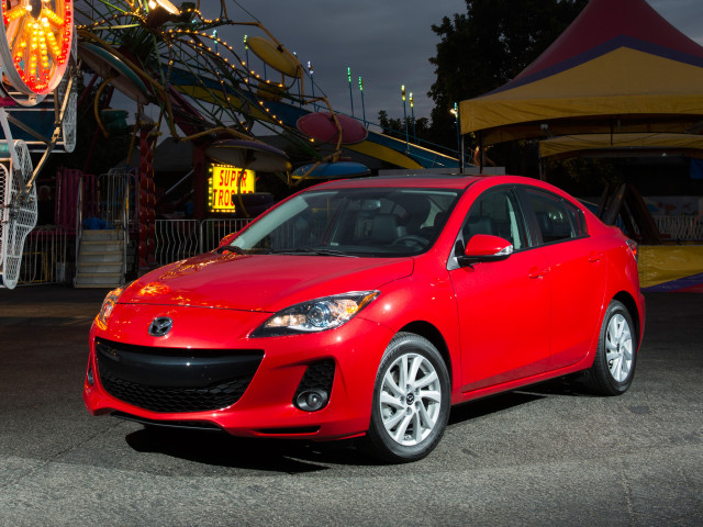 Mazda 3 Sedan фото