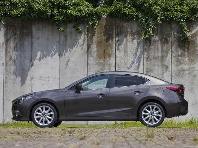 Mazda 3 Sedan фото