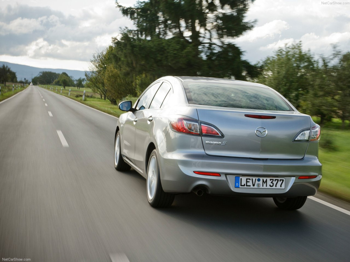 Mazda 3 Sedan фото 89345