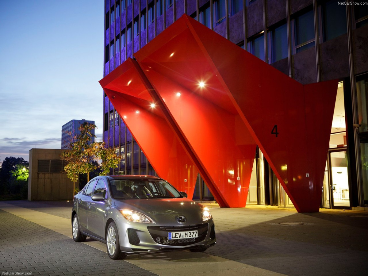 Mazda 3 Sedan фото 89354