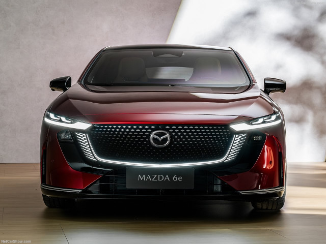 Mazda 6e фото