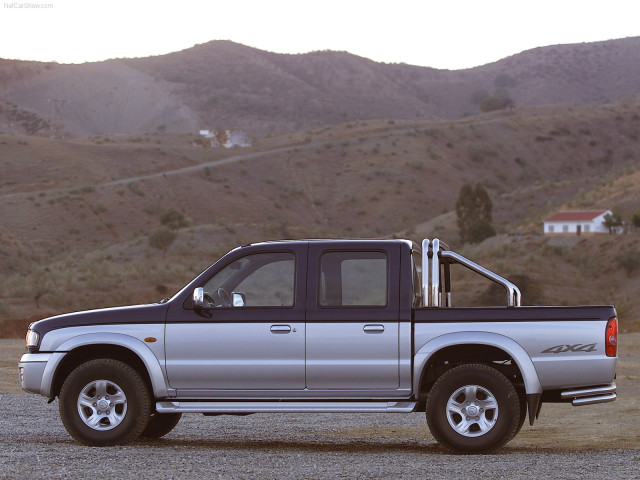 Mazda B2500 фото