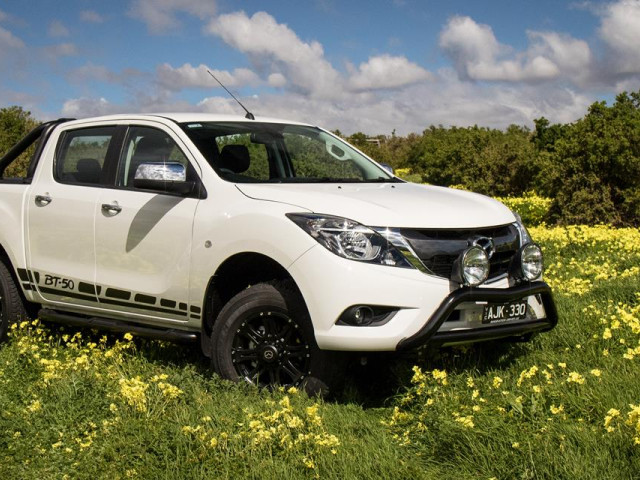 Mazda BT-50 фото