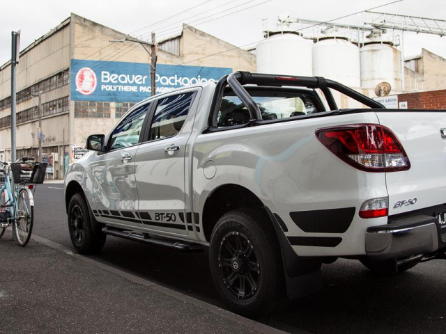 Mazda BT-50 фото