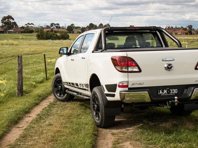 Mazda BT-50 фото