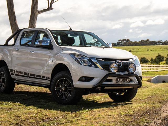 Mazda BT-50 фото