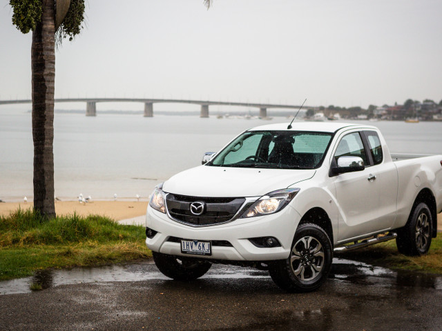 Mazda BT-50 фото