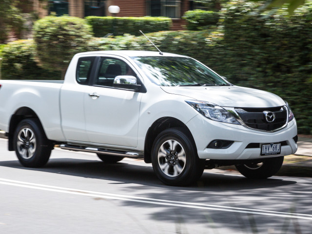 Mazda BT-50 фото