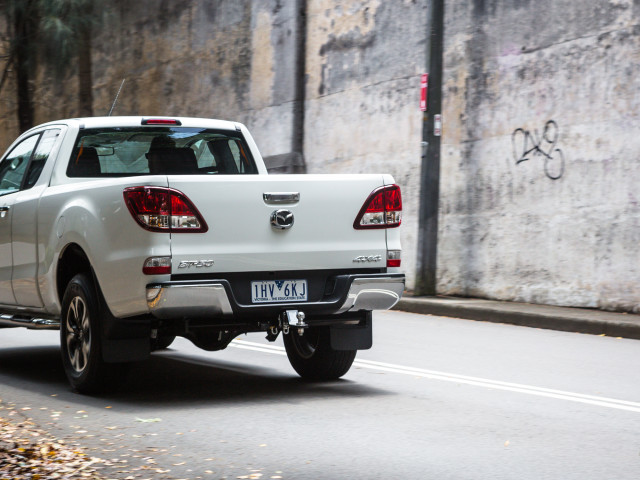 Mazda BT-50 фото