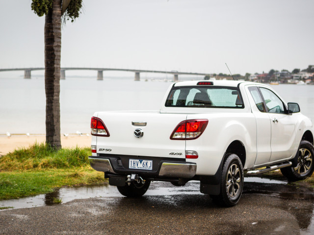 Mazda BT-50 фото