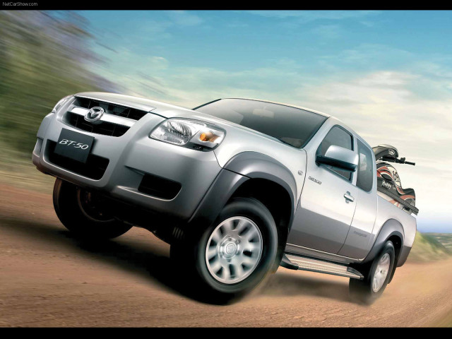 Mazda BT-50 фото