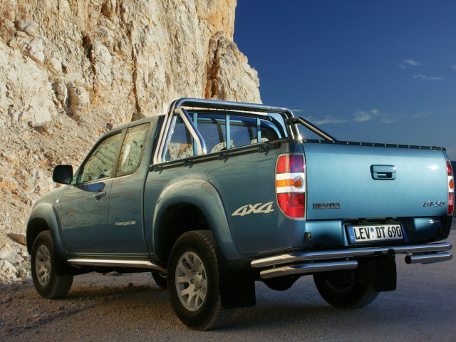 Mazda BT-50 фото