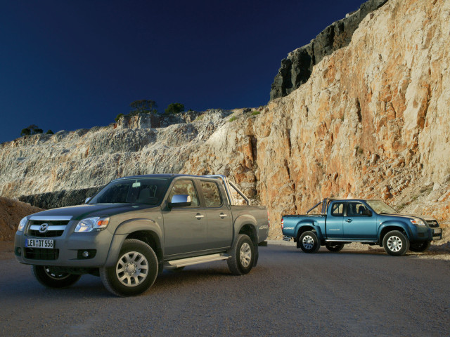 Mazda BT-50 фото