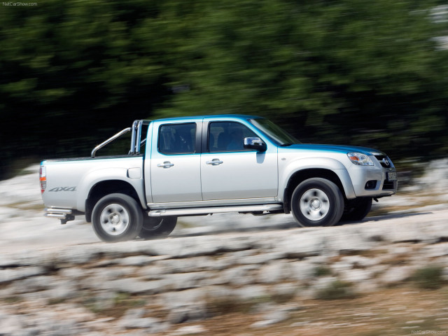 Mazda BT-50 фото