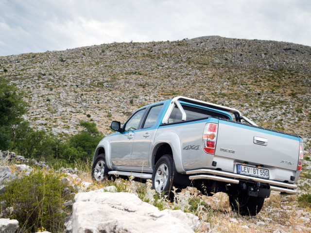 Mazda BT-50 фото