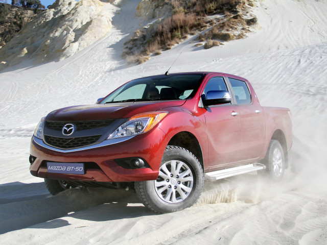 Mazda BT-50 фото